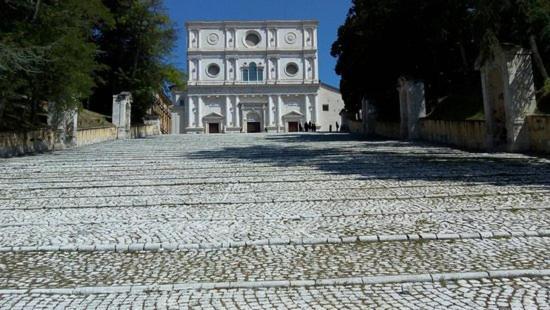 Dimora Del Cavaliere Daire LʼAquila Dış mekan fotoğraf