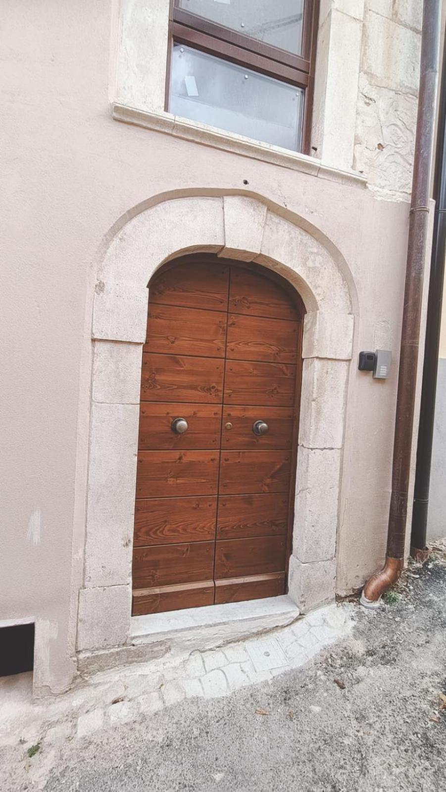 Dimora Del Cavaliere Daire LʼAquila Dış mekan fotoğraf